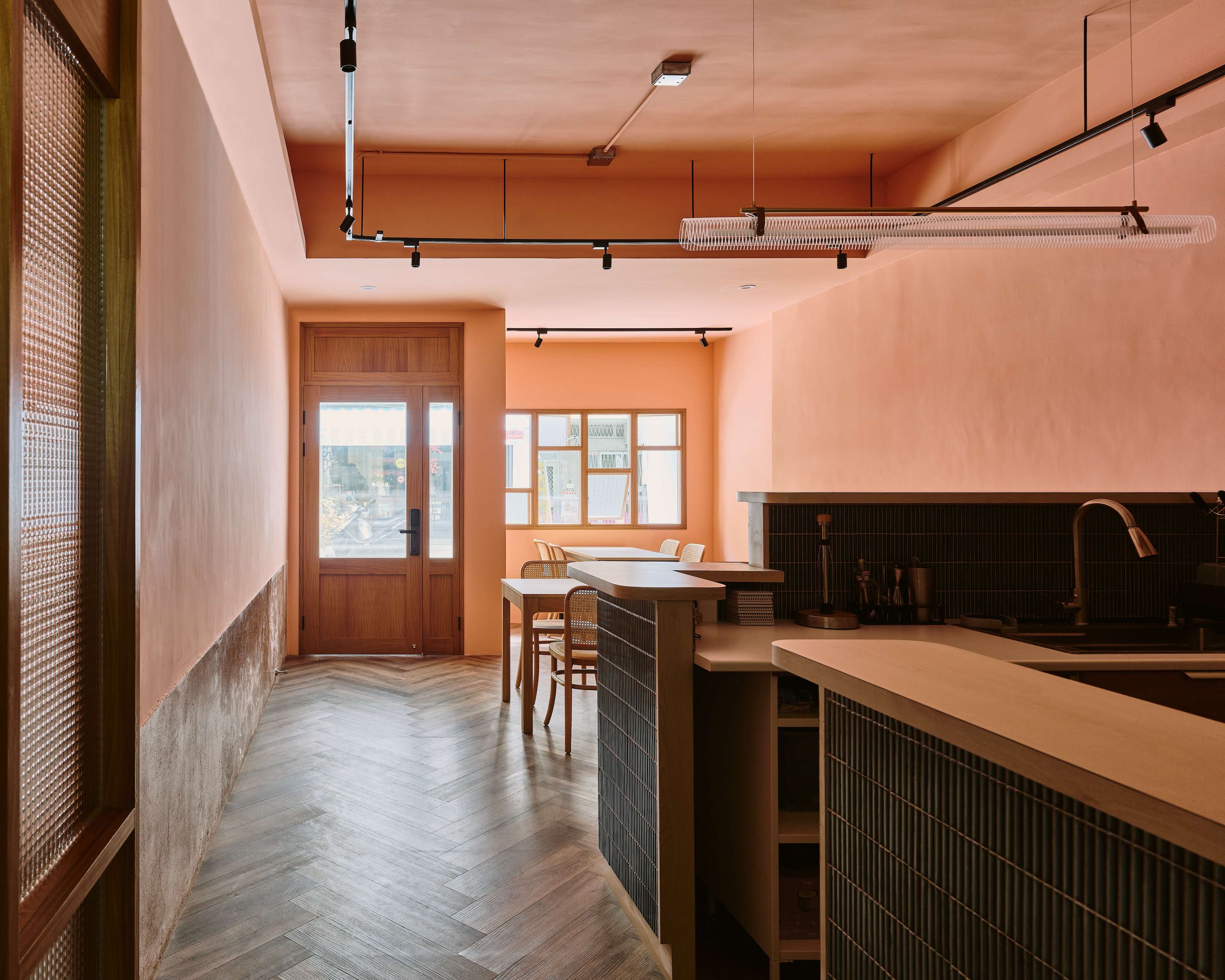 圖4-接待區(qū)與餐廳.jpg