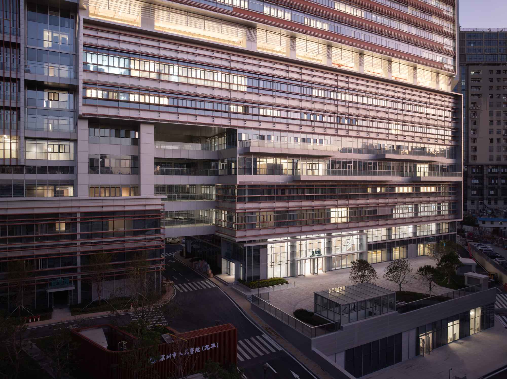 10 Shenzhen People’s Hospital Longhua Branch ?Perkins&Will ?Right Angle Image_8.jpg
