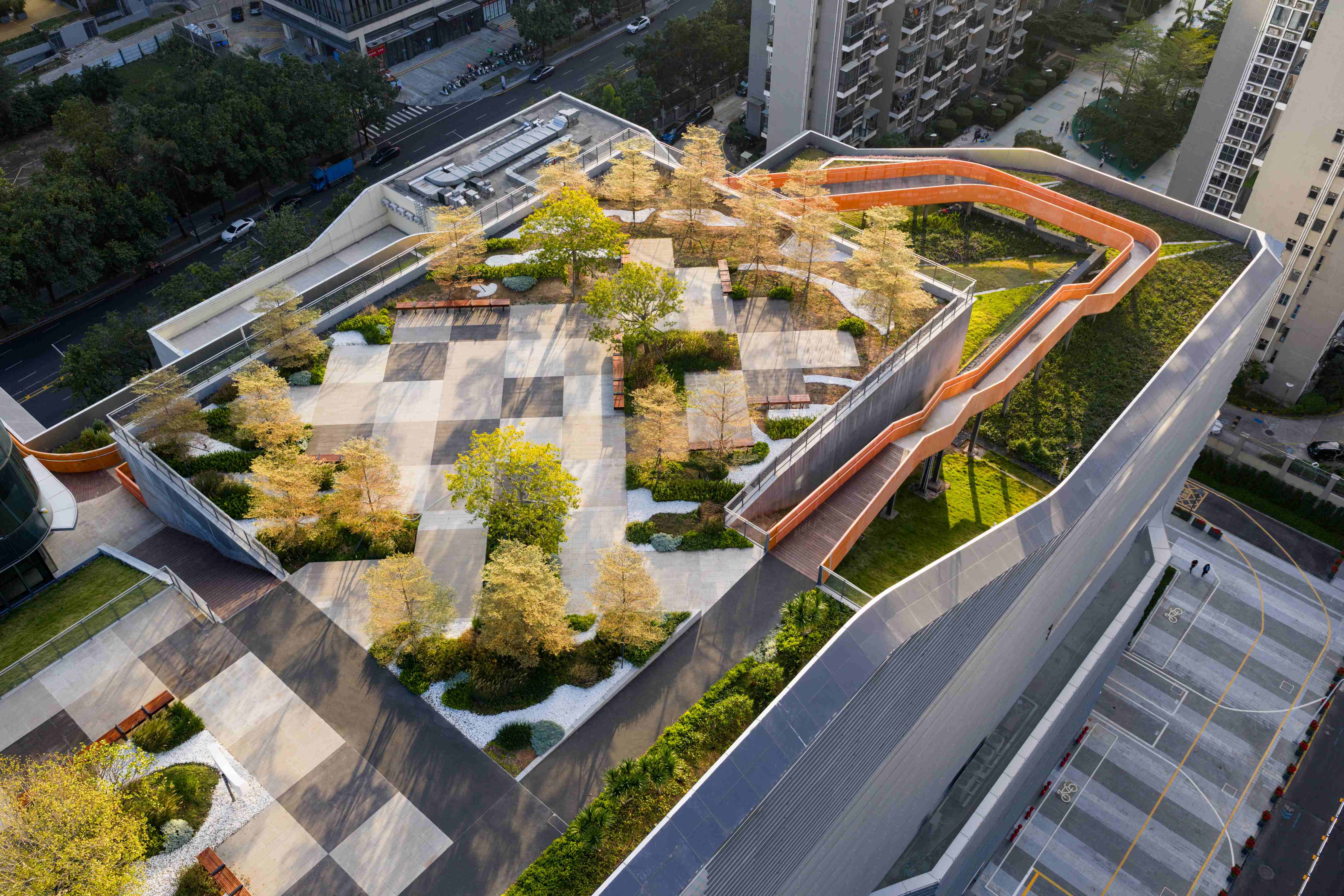 19-從城市地面到空中綠洲的“藝術漫游”?直角建筑攝影.jpg