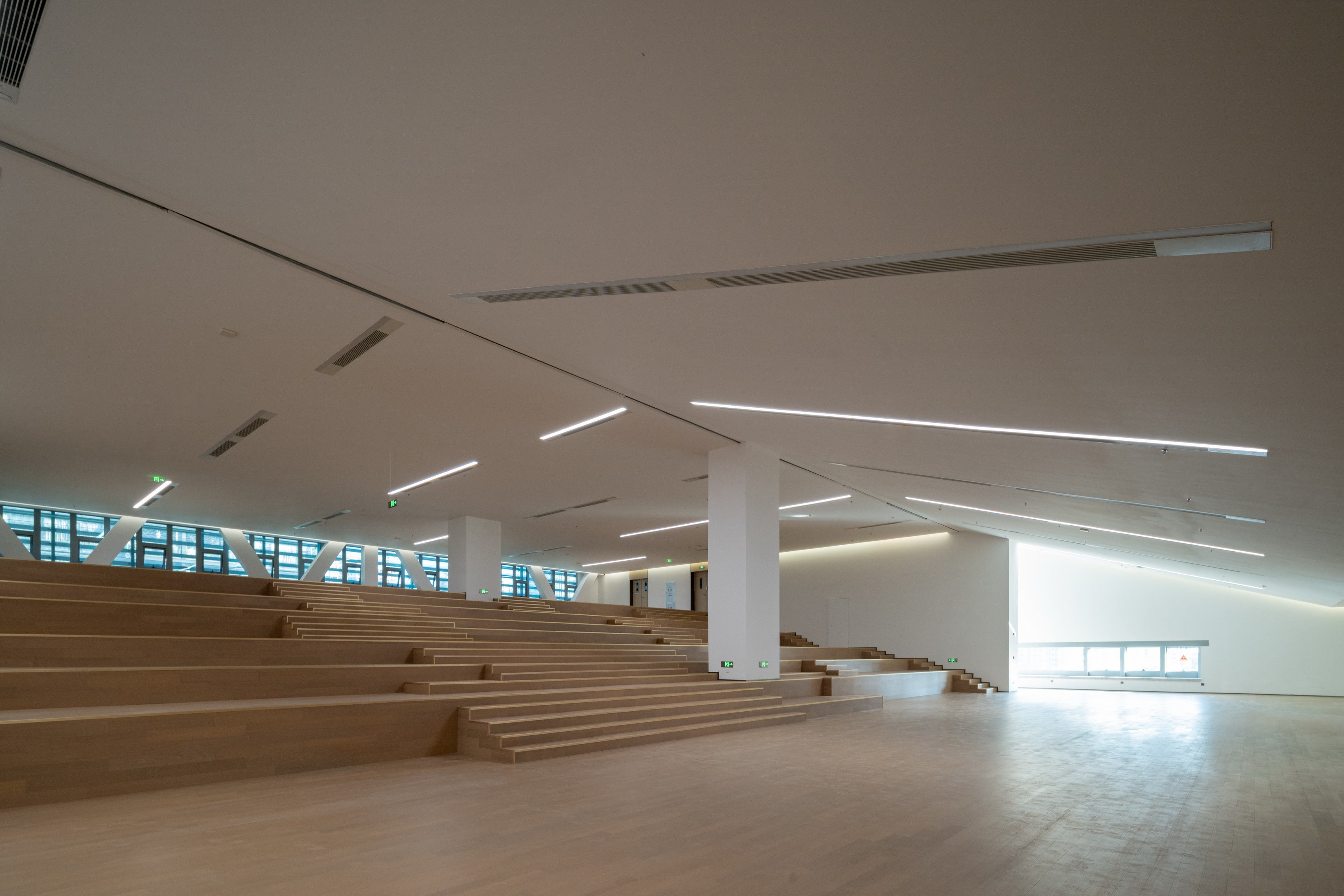 46-圖書館的臺階內(nèi)景&nbsp;?直角建筑攝影.jpg